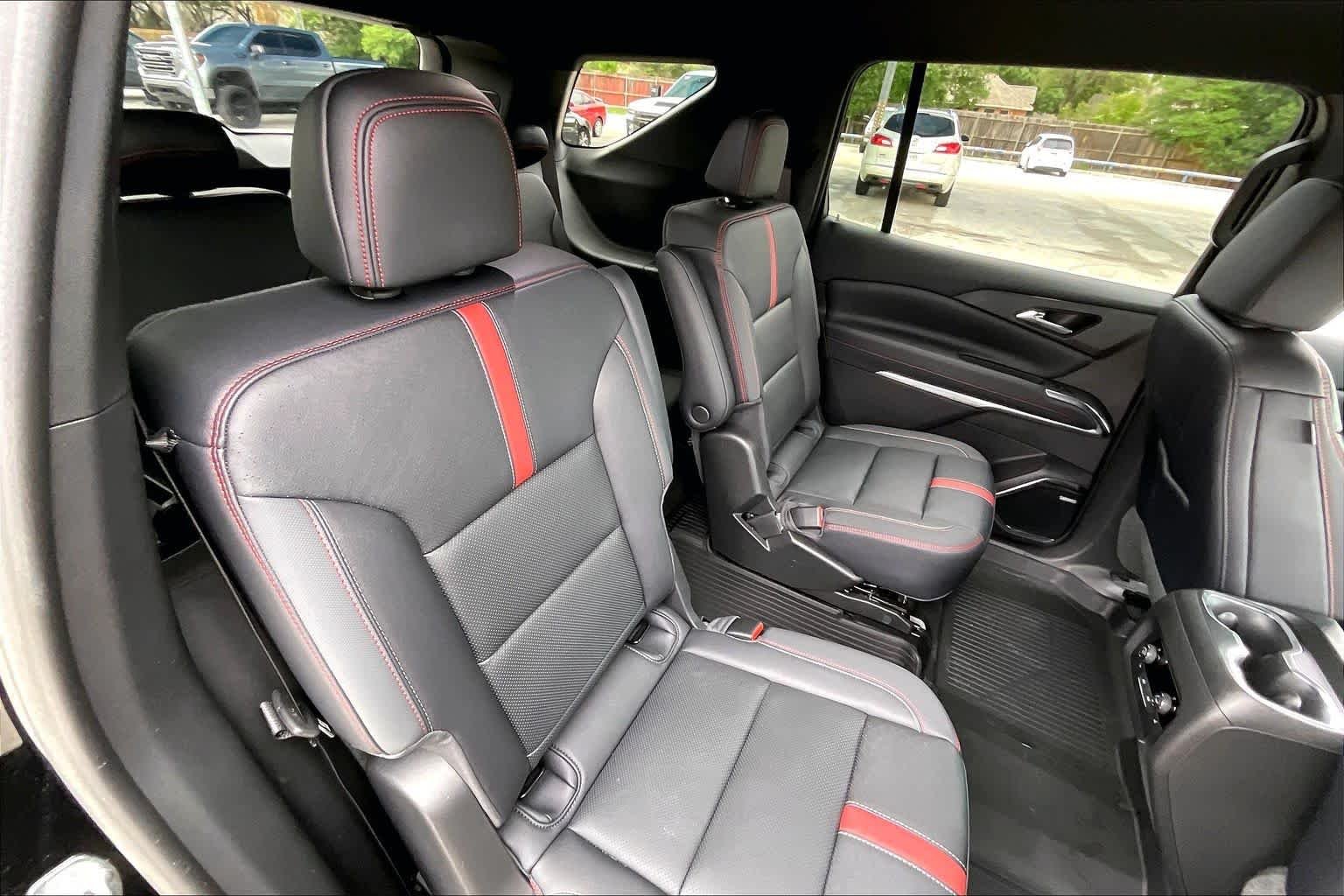 Used 2025 Mosaic Black Metallic Chevrolet FWD RS image 19