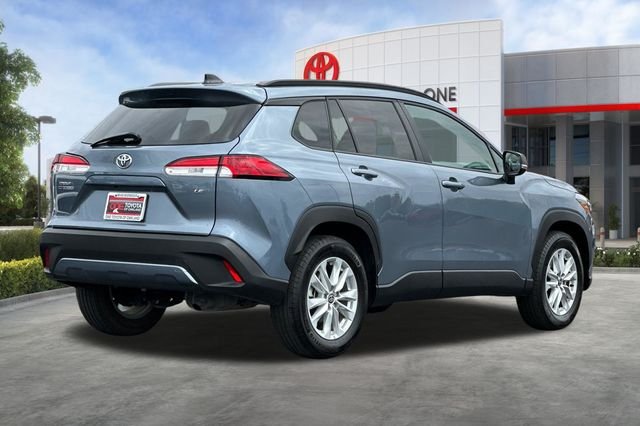Certified Used 2025  Toyota LE image 5