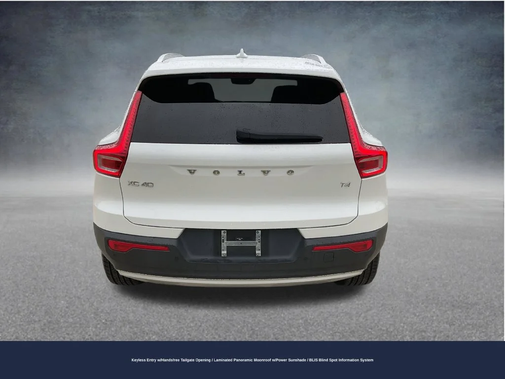 Used 2020 White Volvo Momentum image 6