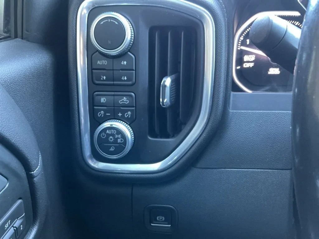Used 2019 RED QUARTZ TINTCOAT GMC Denali image 19