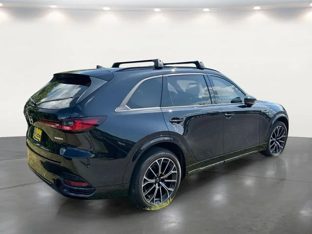 Used 2025 Black Mazda 3.3 Turbo S Premium image 17