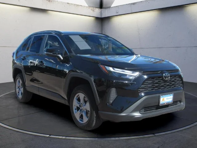 Used 2025 Midnight Black Metallic Toyota XLE image 2