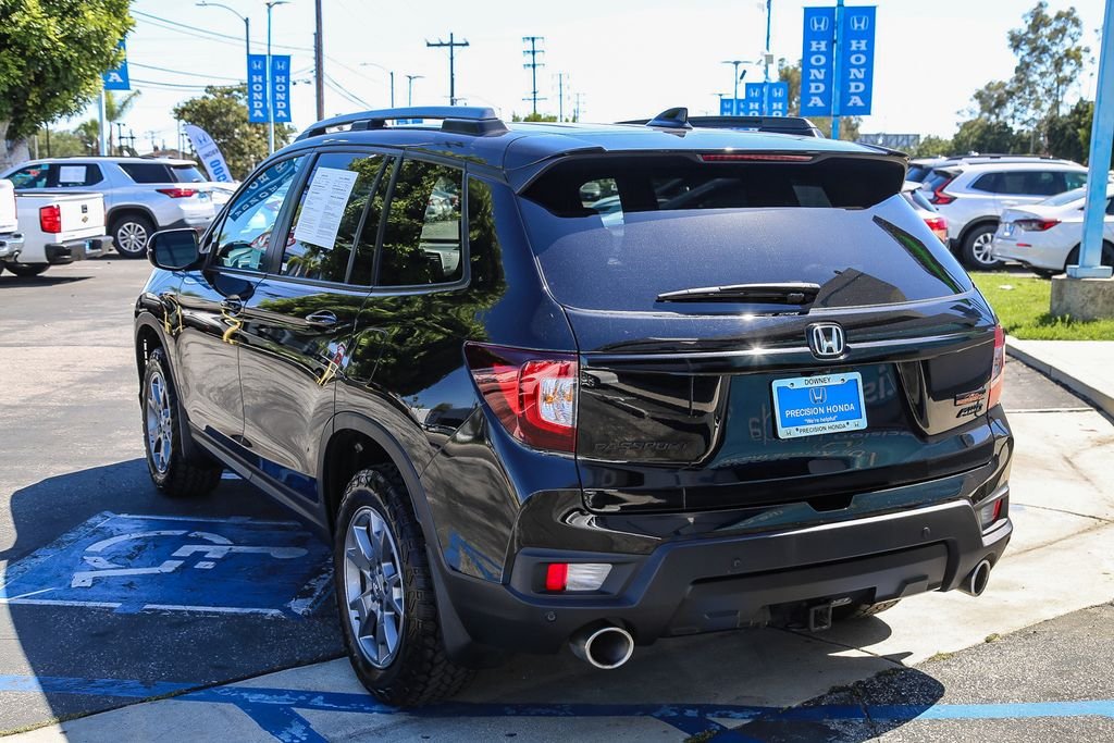 Certified Used 2024 Crystal Black Pearl Honda AWD TRAILSPORT image 4