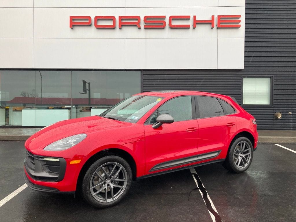 2025 Porsche Macan T