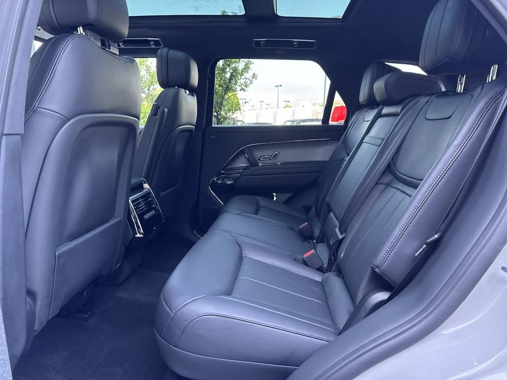 2025 Land Rover Range Rover Sport Dynamic SE - Photo 14