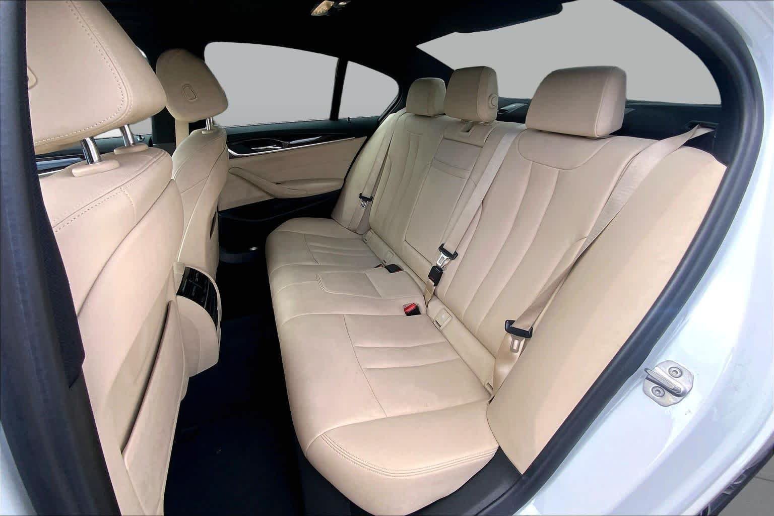 Used 2019 Mineral White Metallic BMW 530i image 20