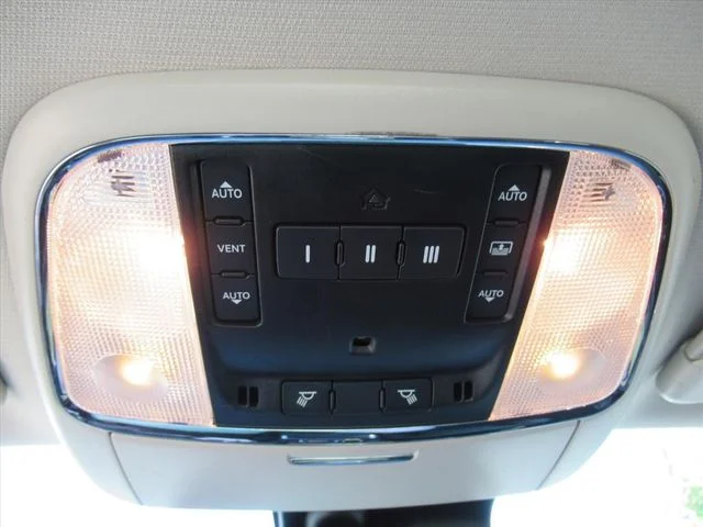 Certified Used 2023 White Chrysler Touring image 27