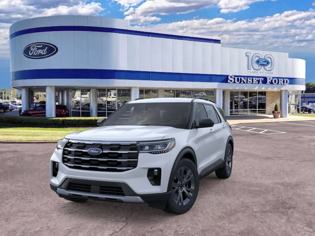 New 2026 Space White Metallic Ford Active™ image 2