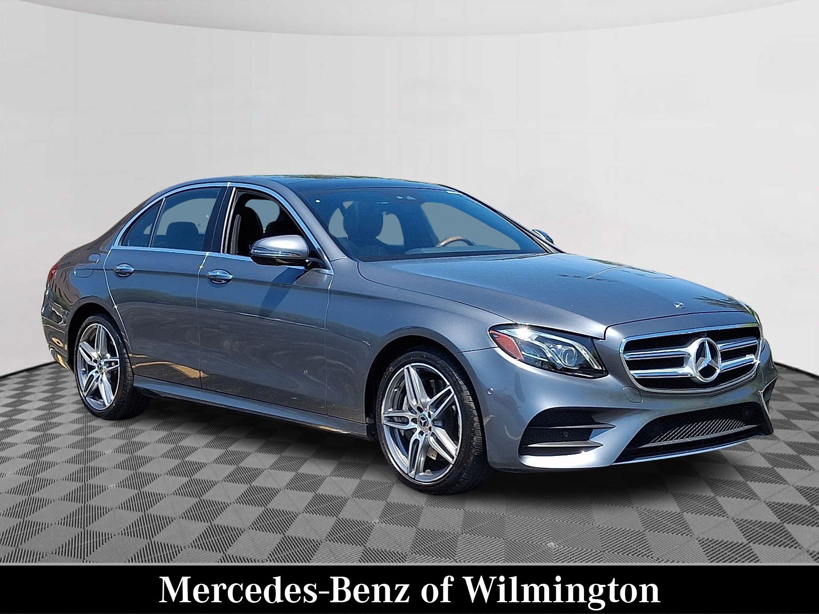 2019 Mercedes-Benz E-Class E300 4MATIC's photo