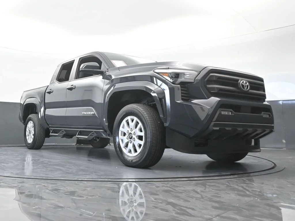 Used 2024 Underground Toyota SR5 image 62