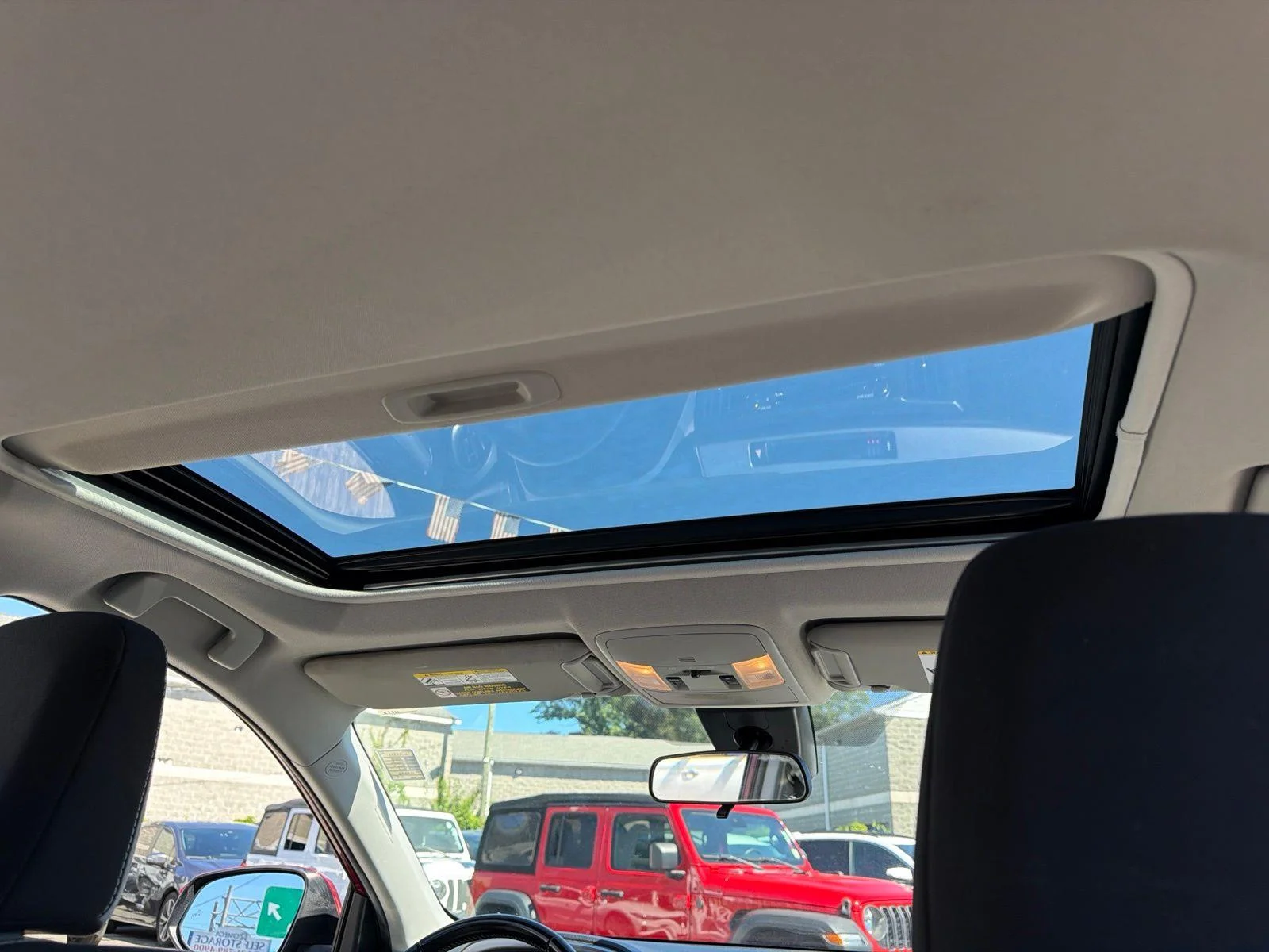 2018 Toyota RAV4 XLE - Photo 19