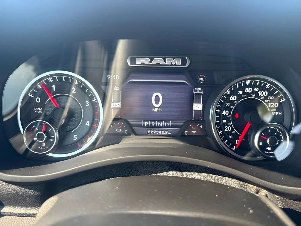 Used 2024  Ram Laramie image 19