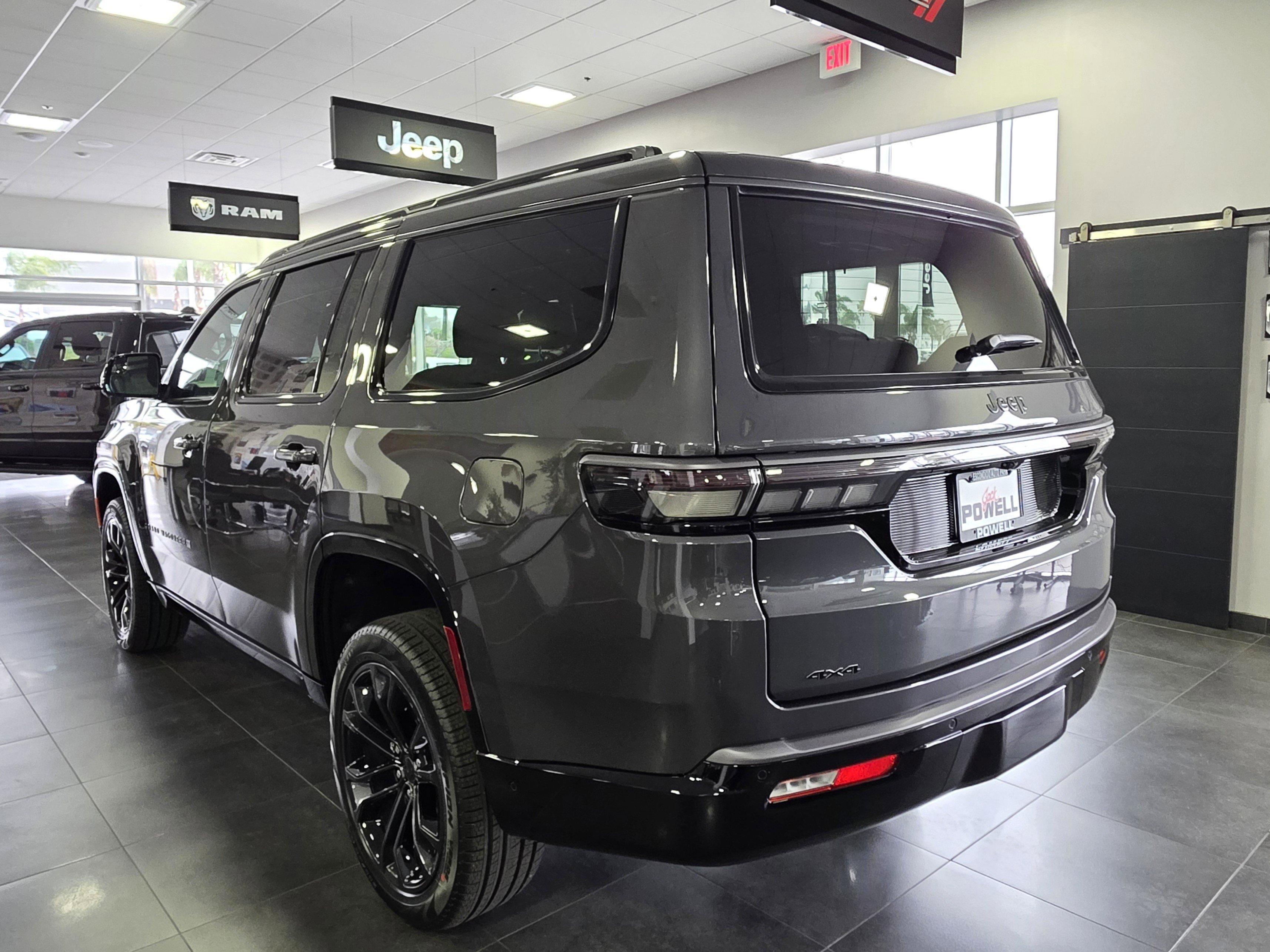 2026 Jeep Grand Wagoneer Summit Obsidian