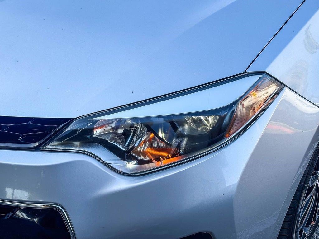 Used 2015 Classic Silver Metallic Toyota S Plus image 8