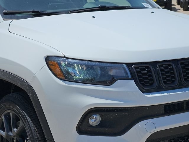 New 2026 Bright White Clearcoat Jeep Latitude image 8