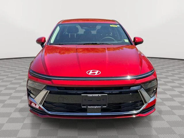 Used 2024 Ultimate red Hyundai SEL image 8