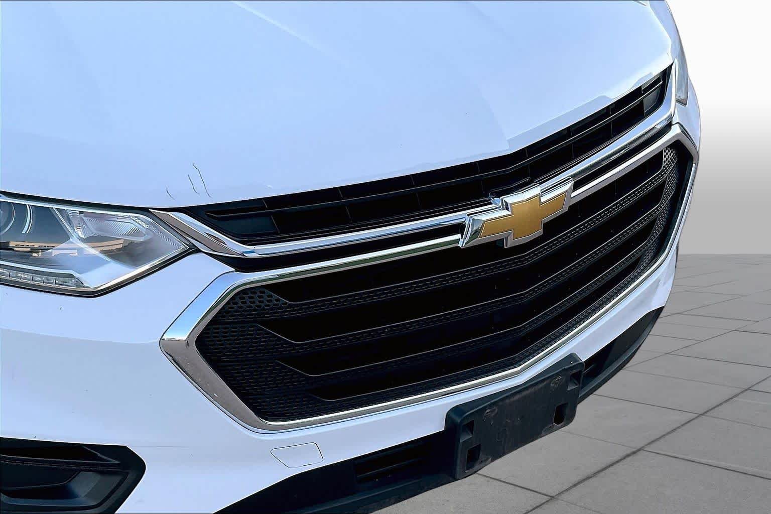 Used 2019 Summit White Chevrolet LS image 27