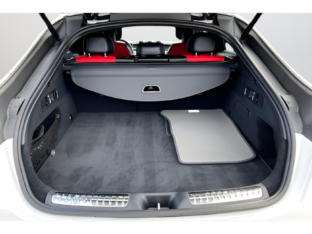 Used 2026  Mercedes-Benz GLC 300 Coupe image 29