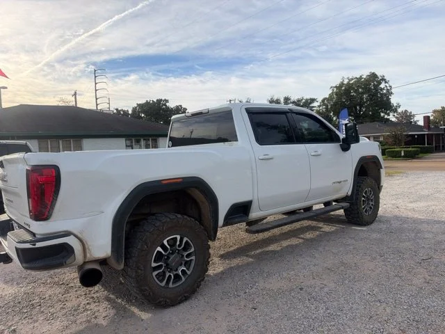 Used 2021 White GMC AT4 image 14