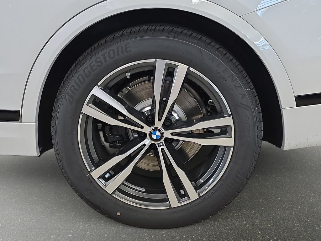 New 2027 Mineral White Metallic BMW xDrive40i image 21
