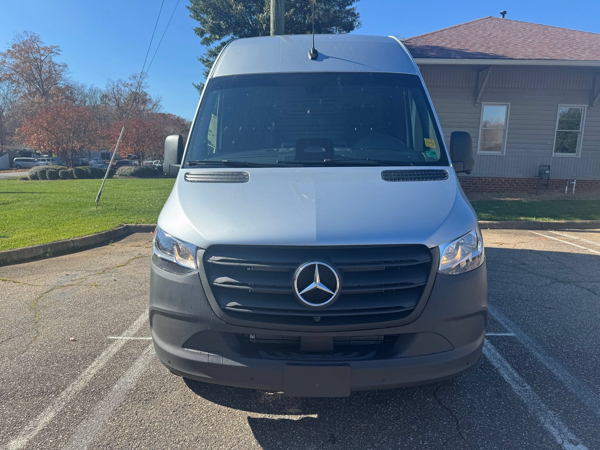 New 2026 High-tech silver metallic Mercedes-Benz Cargo 144 WB image 29