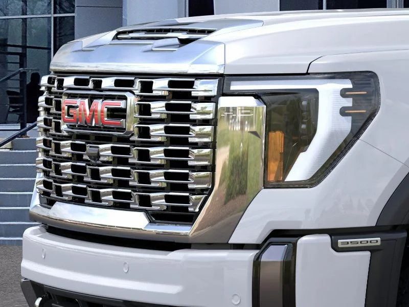 2026 GMC Sierra 3500HD Denali - Photo 13