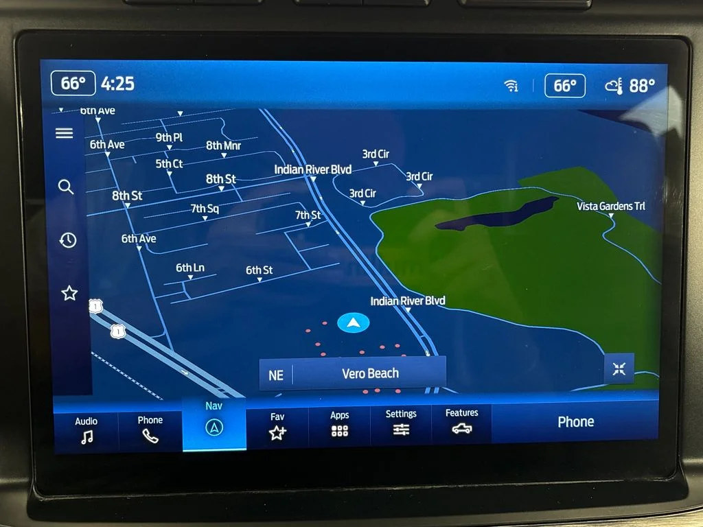 Certified Used 2023  Ford Lariat image 25