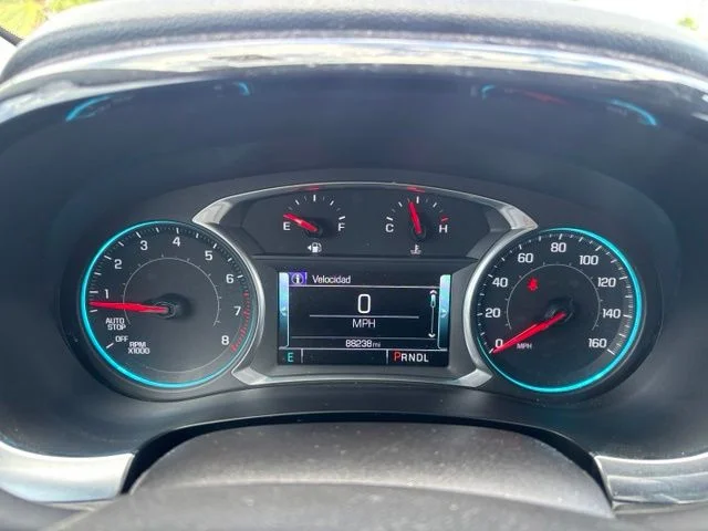 Used 2018 Silver Chevrolet Premier image 9