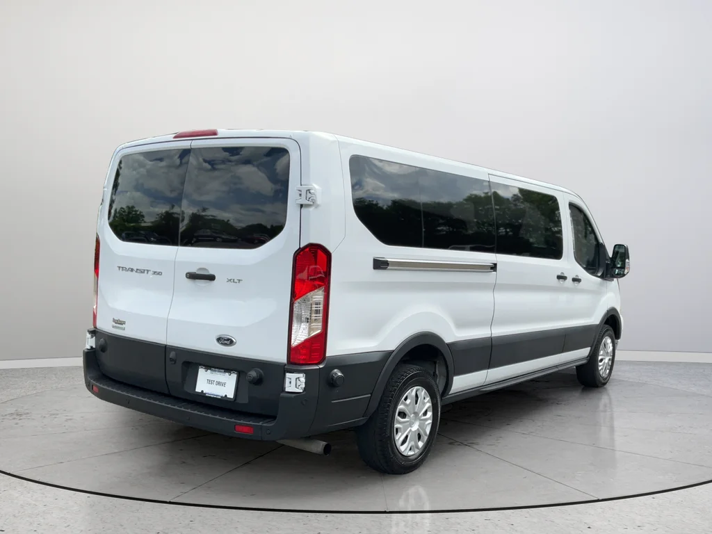 2024 Ford Transit Passenger Van XLT - Photo 7