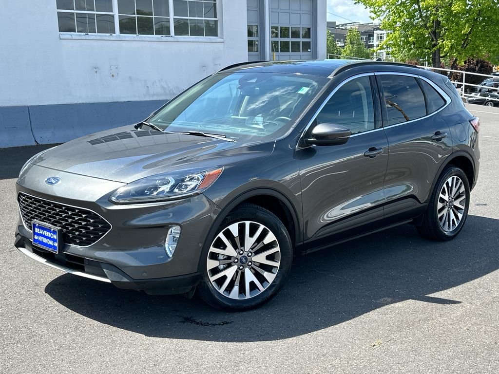 2020 Ford Escape Titanium AWD Hybrid's photo