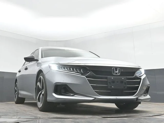 Used 2022 Silver Metallic Honda Sport Special Edition image 29