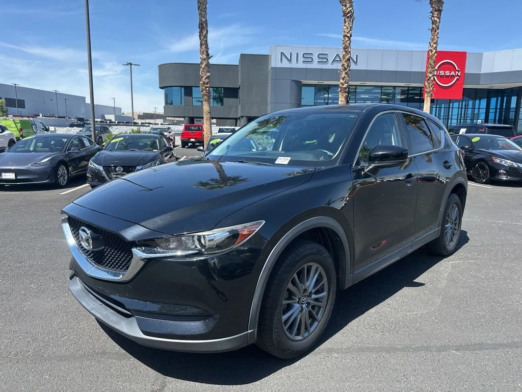 2017 Mazda CX-5 Touring auto's photo