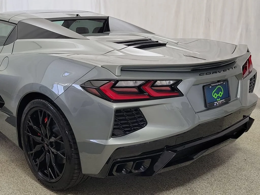 2023 Chevrolet Corvette 3LT - Photo 8