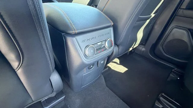 New 2026 Carbonized Gray Metallic Ford Tremor® image 16