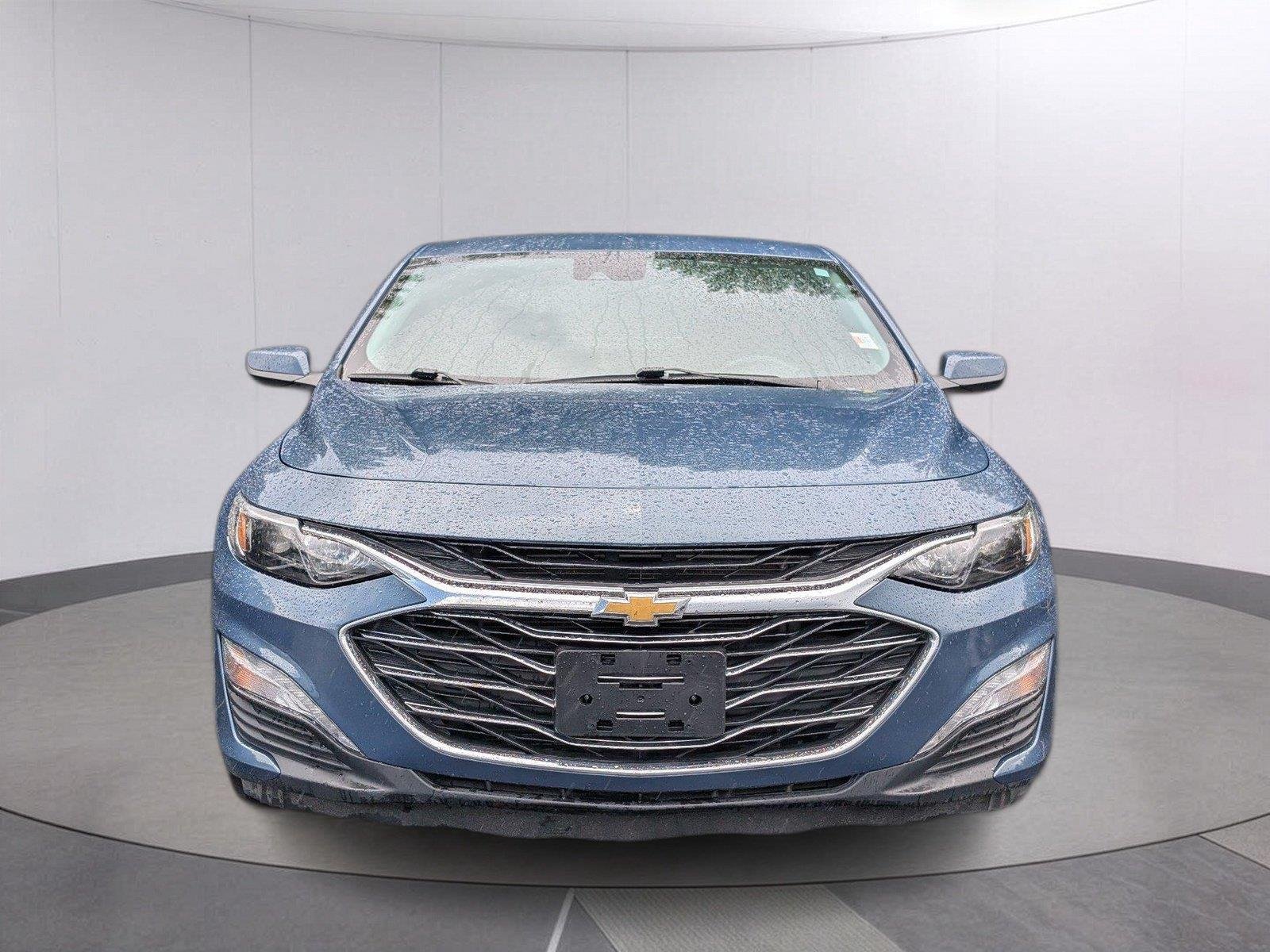 Used 2025 Lakeshore Blue Metallic Chevrolet LT image 8