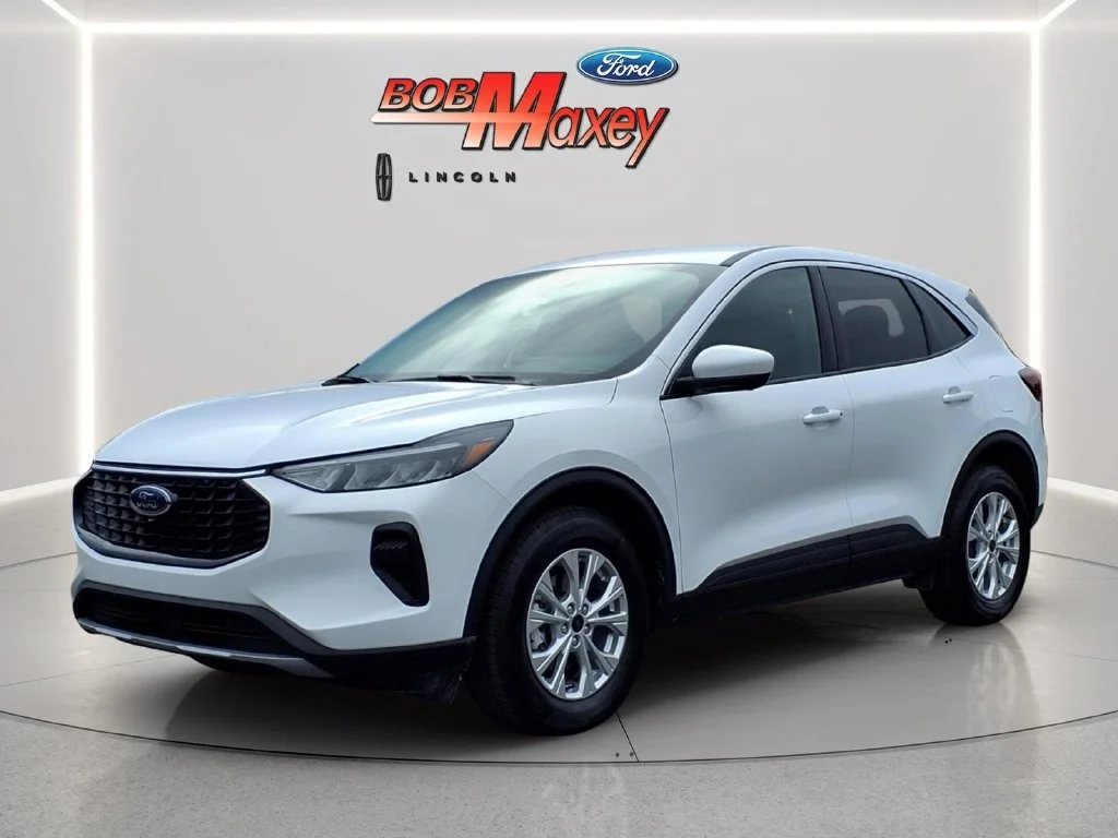 Used 2023 White Ford Active image 1
