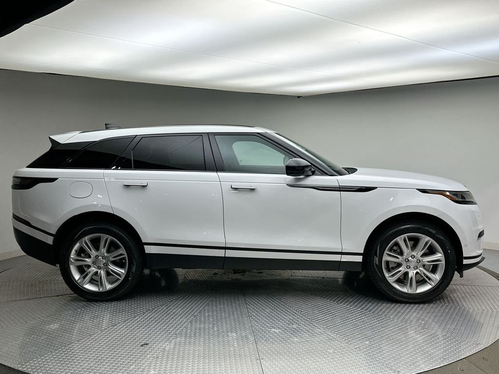 Certified Used 2026 Fuji White Land Rover S image 3