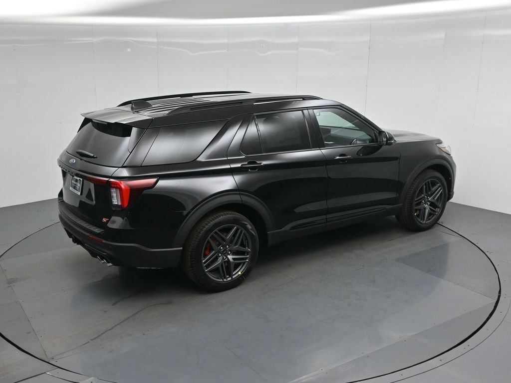 New 2026 Agate Black Metallic Ford ST image 40