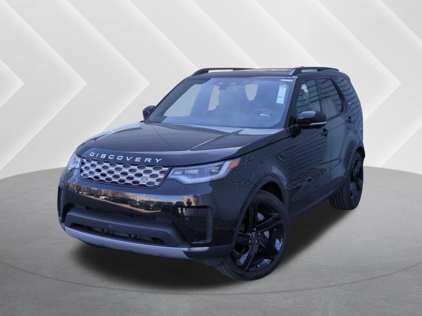 2025 Land Rover Discovery P300 S's photo