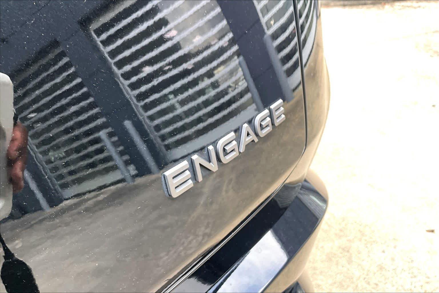 Used 2023 Black Diamond Pearl Nissan ENGAGE image 9