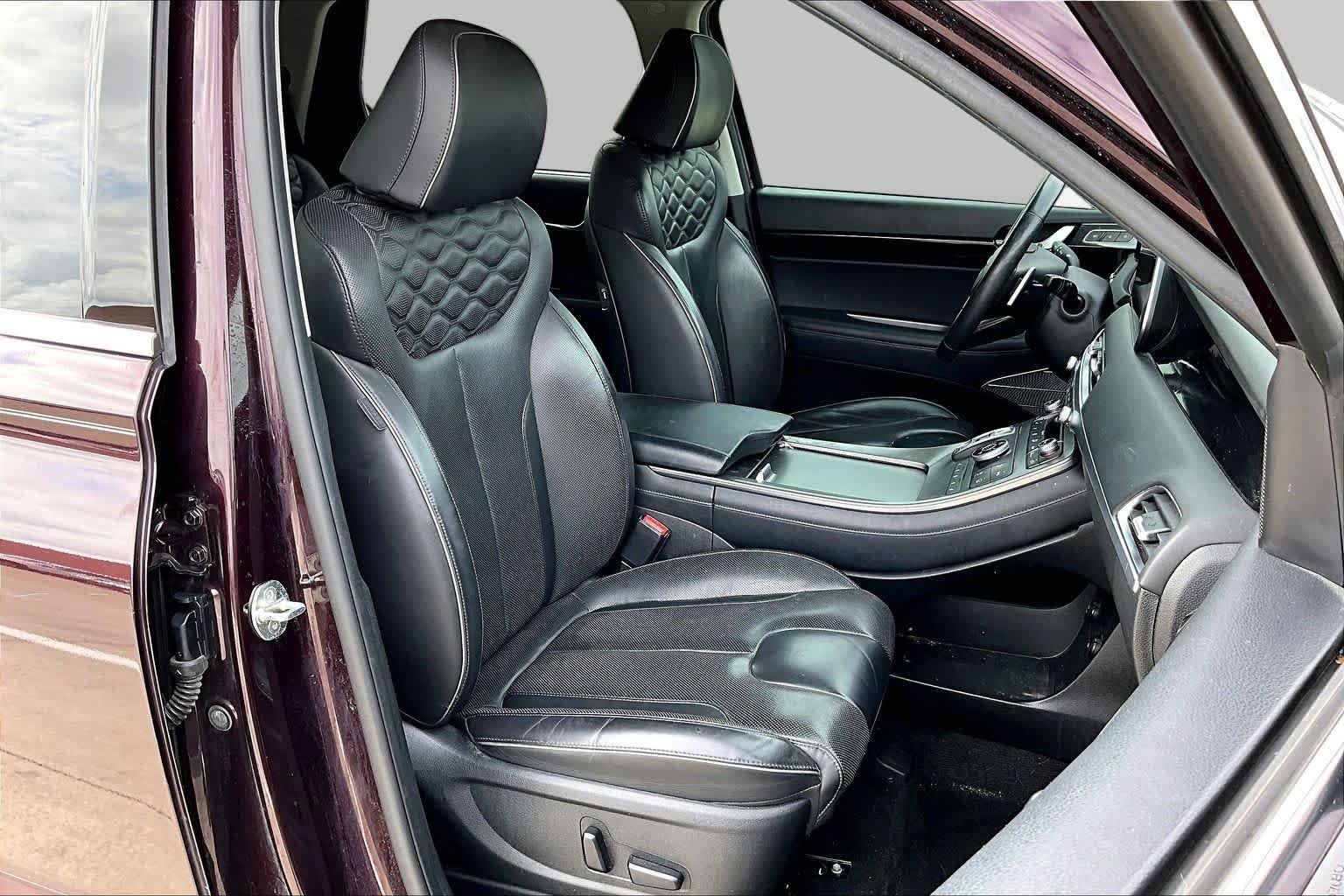 Used 2021 Sierra Burgundy Hyundai Limited image 15