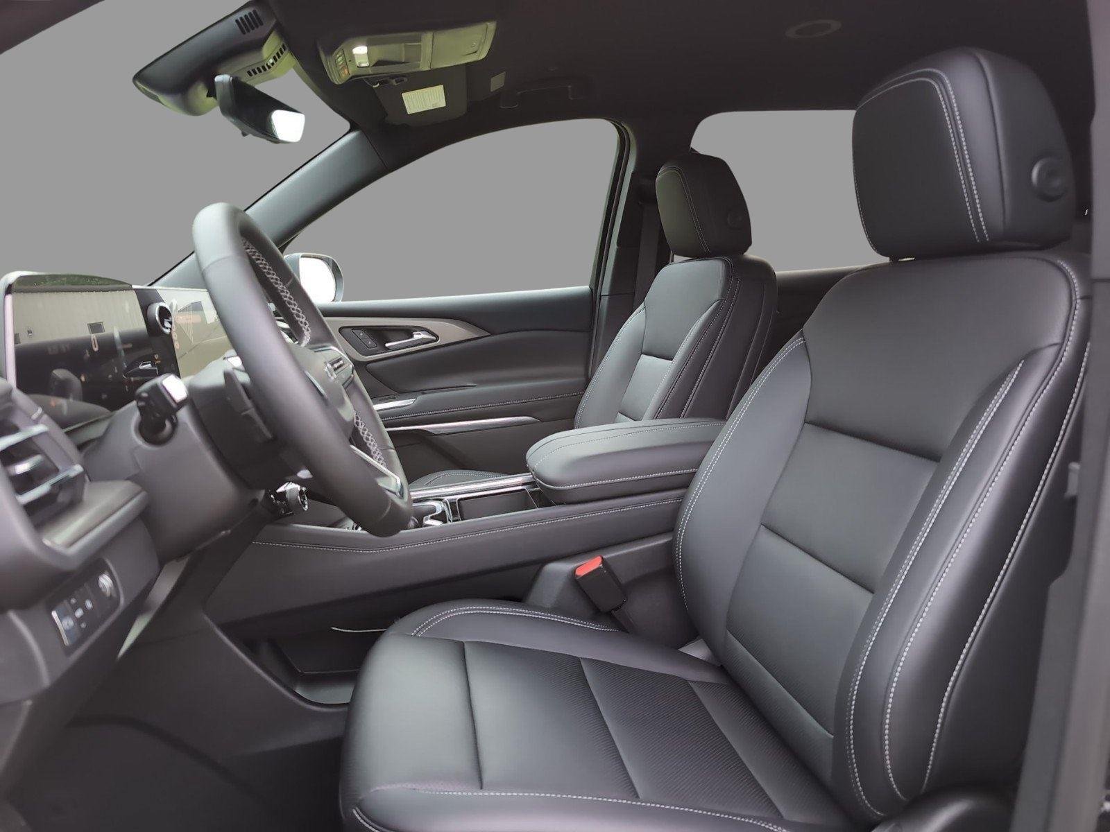 2026 Chevrolet Traverse LT - Photo 14