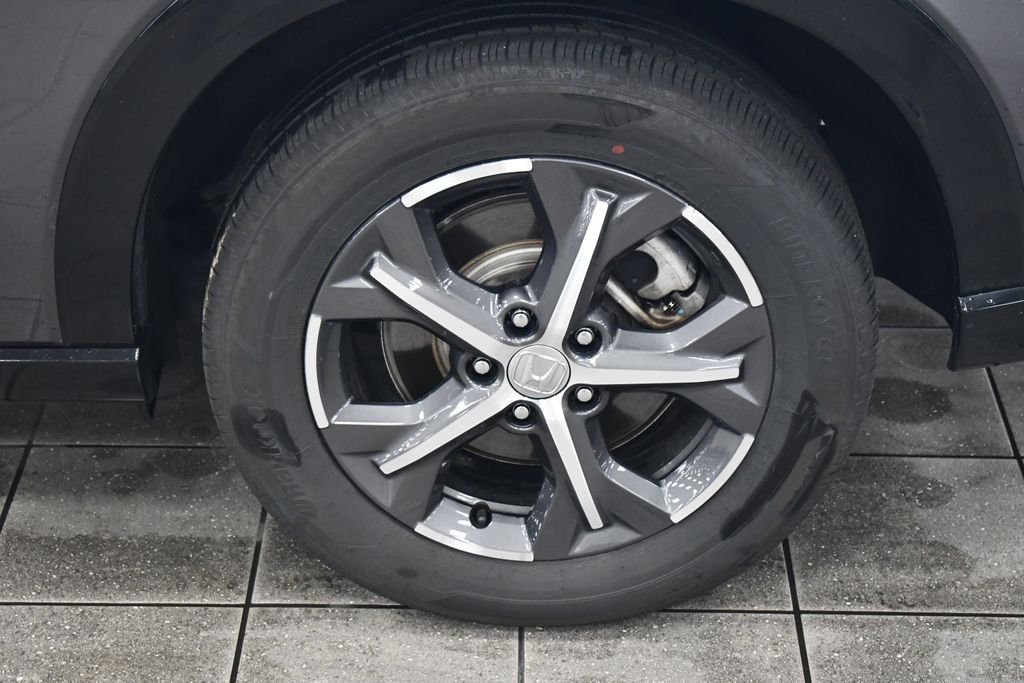 Certified Used 2024 Modern Steel Metallic Honda EX-L image 12