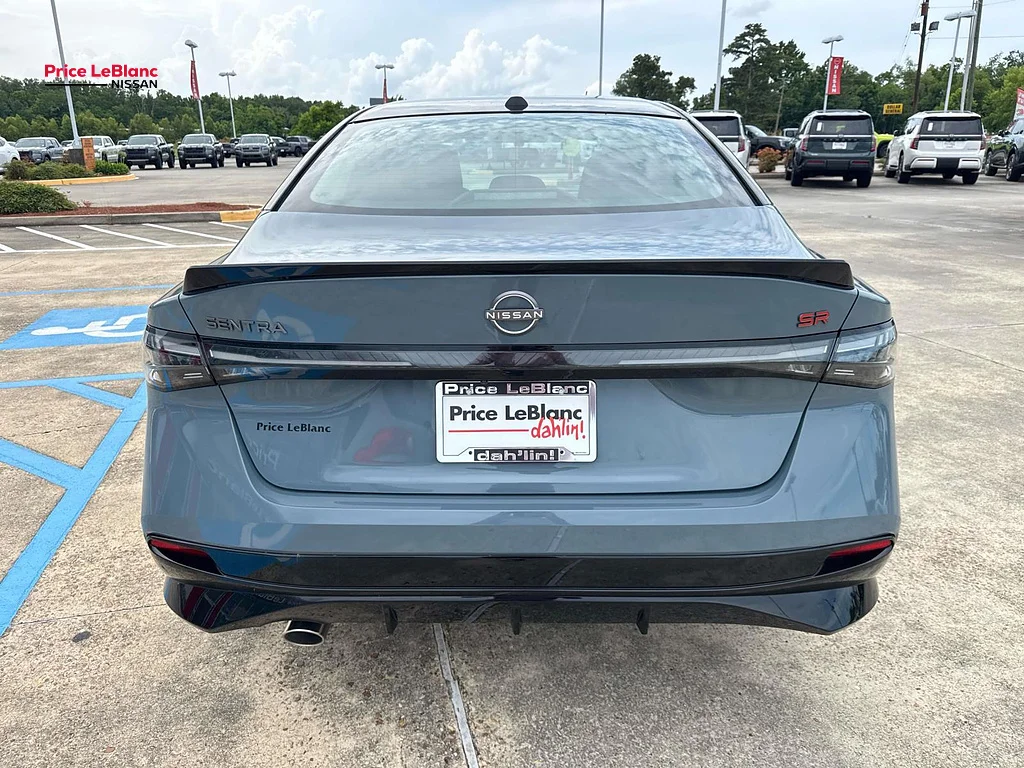 New 2026 Atlantic Gray Metallic/Super Black Nissan SR image 6