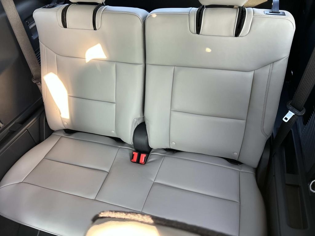 New 2026 Vapor Blue Ford Active image 14