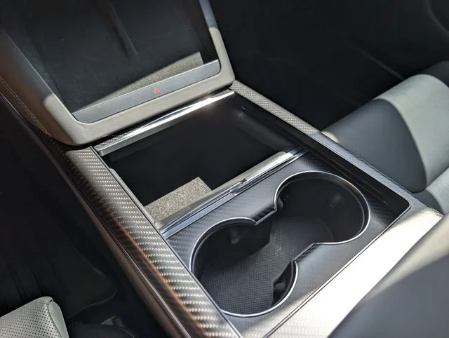 Used 2026 Lunar Silver Tesla Plaid image 20