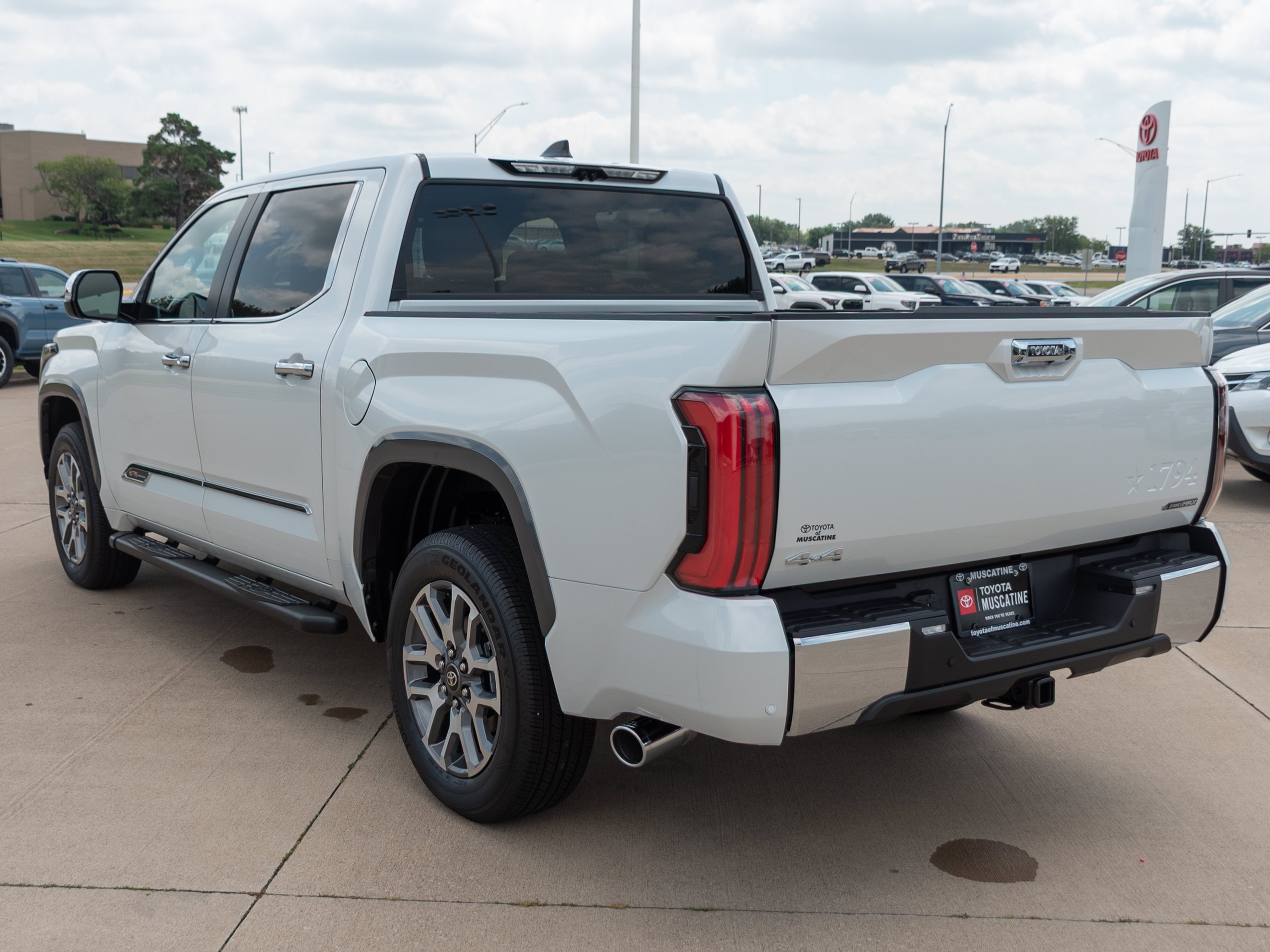New 2026 Wind Chill Pearl <sup>1</sup> Toyota Tundra 1794 Edition image 20