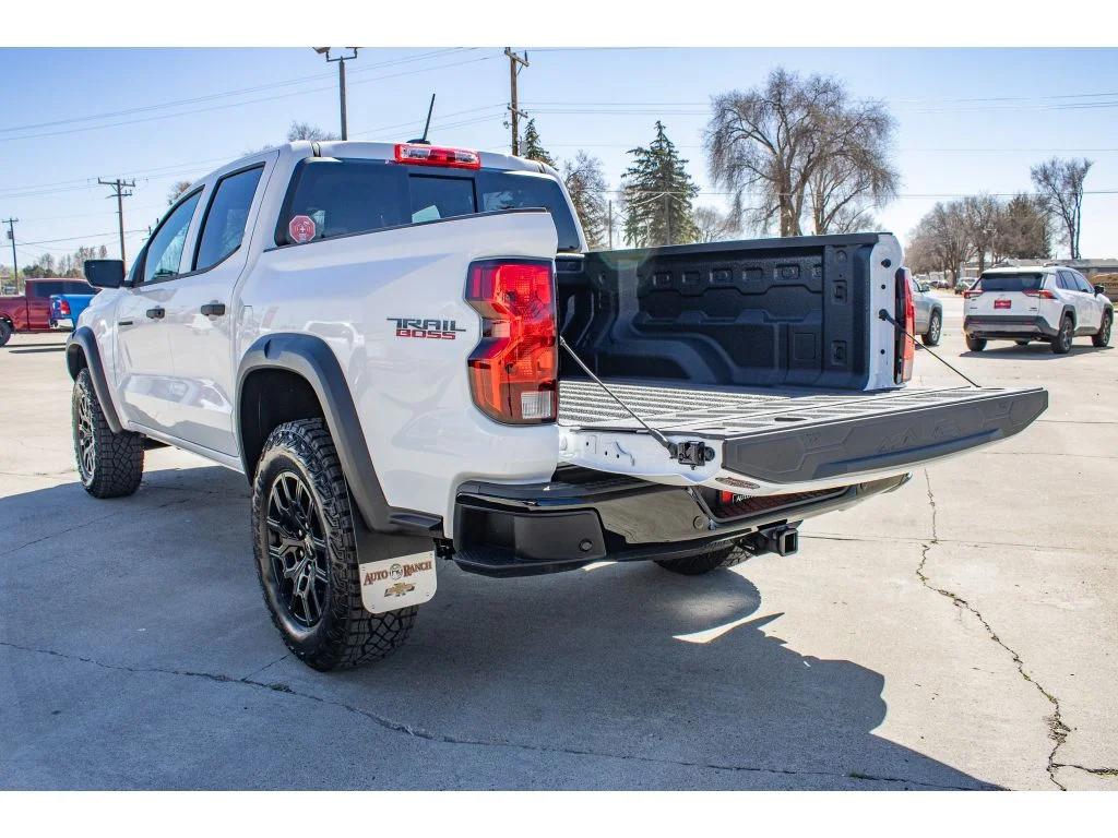 2026 Chevrolet Colorado Trail Boss - Photo 9