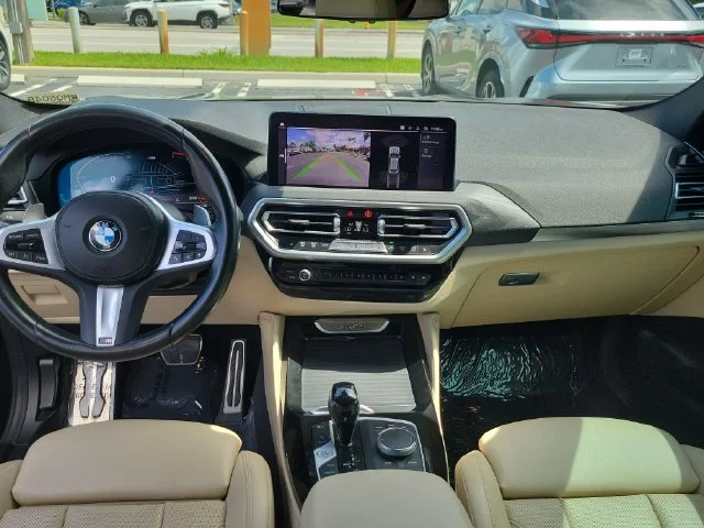 Used 2022 Black BMW xDrive30i image 14