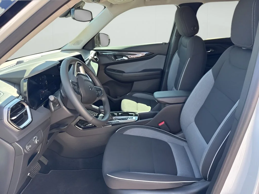 New 2026 Summit White Chevrolet LT image 8